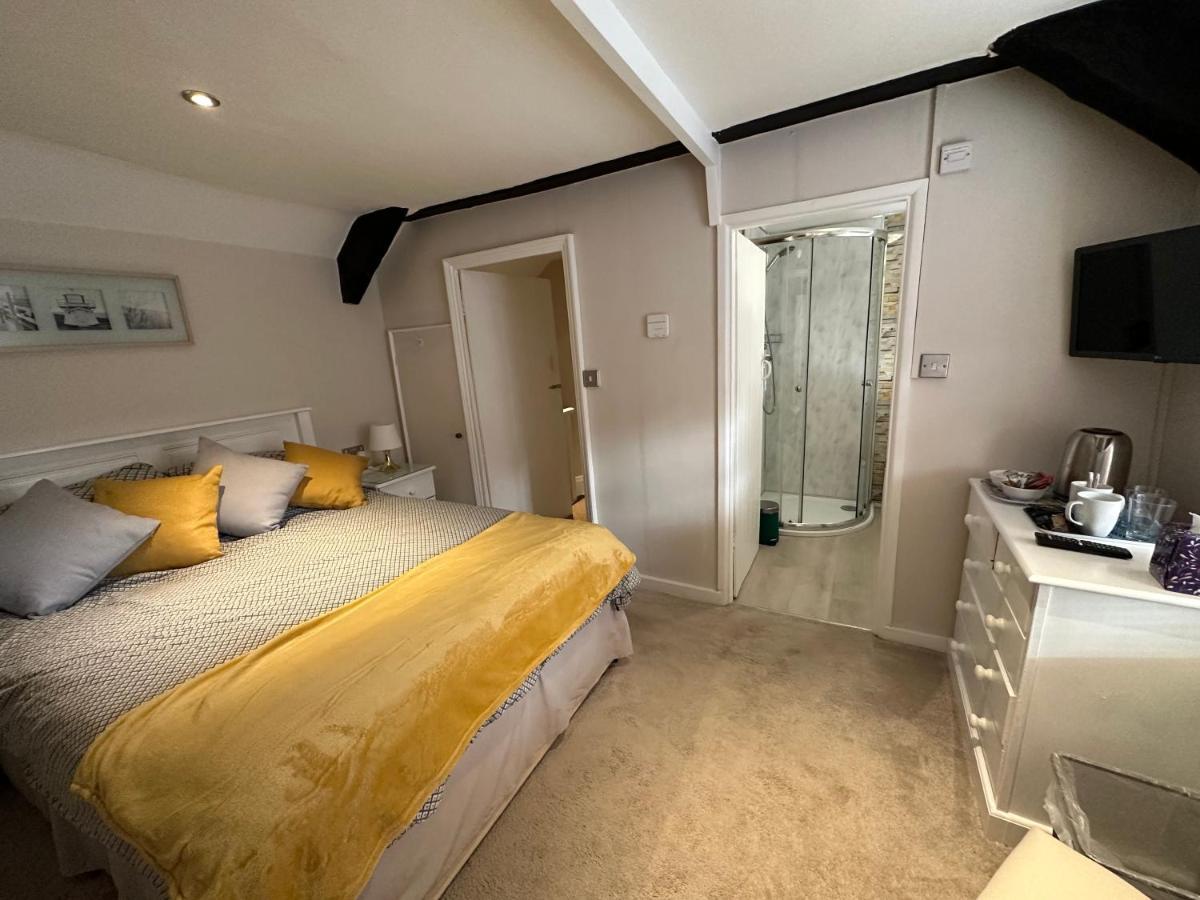 Cottage En-Suite Room With Private Lounge 브리드포트 외부 사진